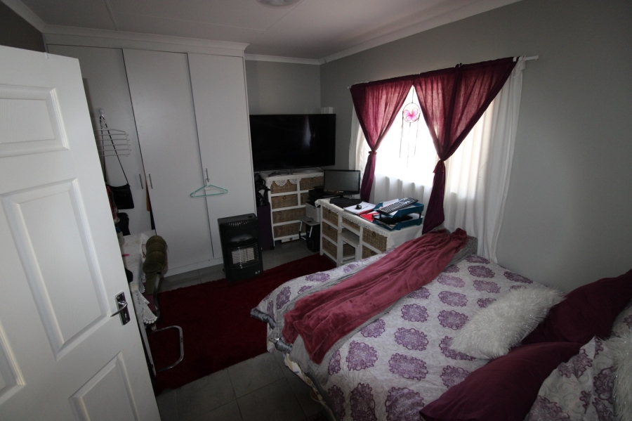 1 Bedroom Property for Sale in Hospitaalpark Free State